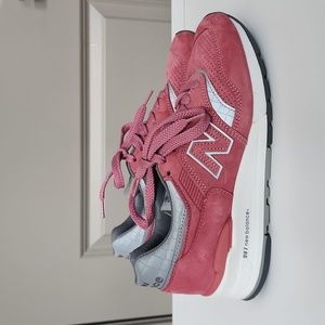 Concept x New Balance 997 Rose Kicks sz 8